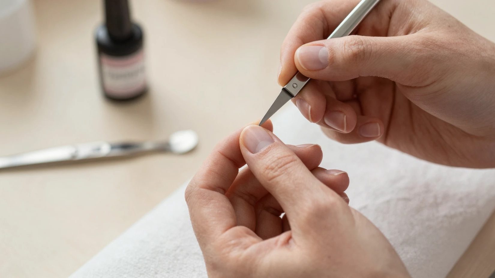 Подготовка ногтей перед нанесением